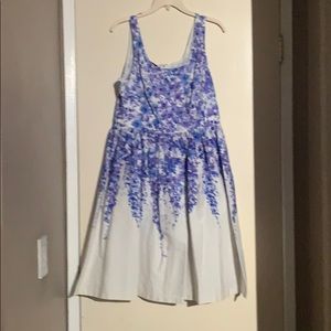 Slate & Willow blue white floral dress w/pockets